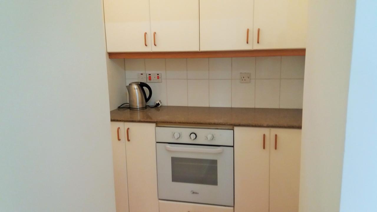 דירות לרנקה 312 Depa Court מראה חיצוני תמונה